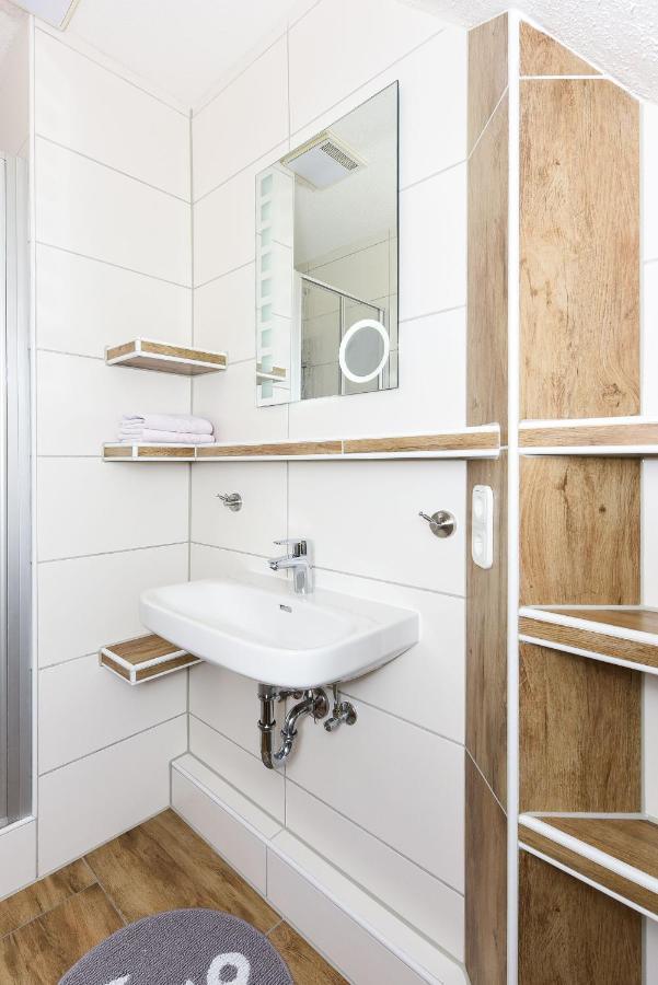 Friesenmeer Ferienwohnung Vier Bensersiel Exterior foto